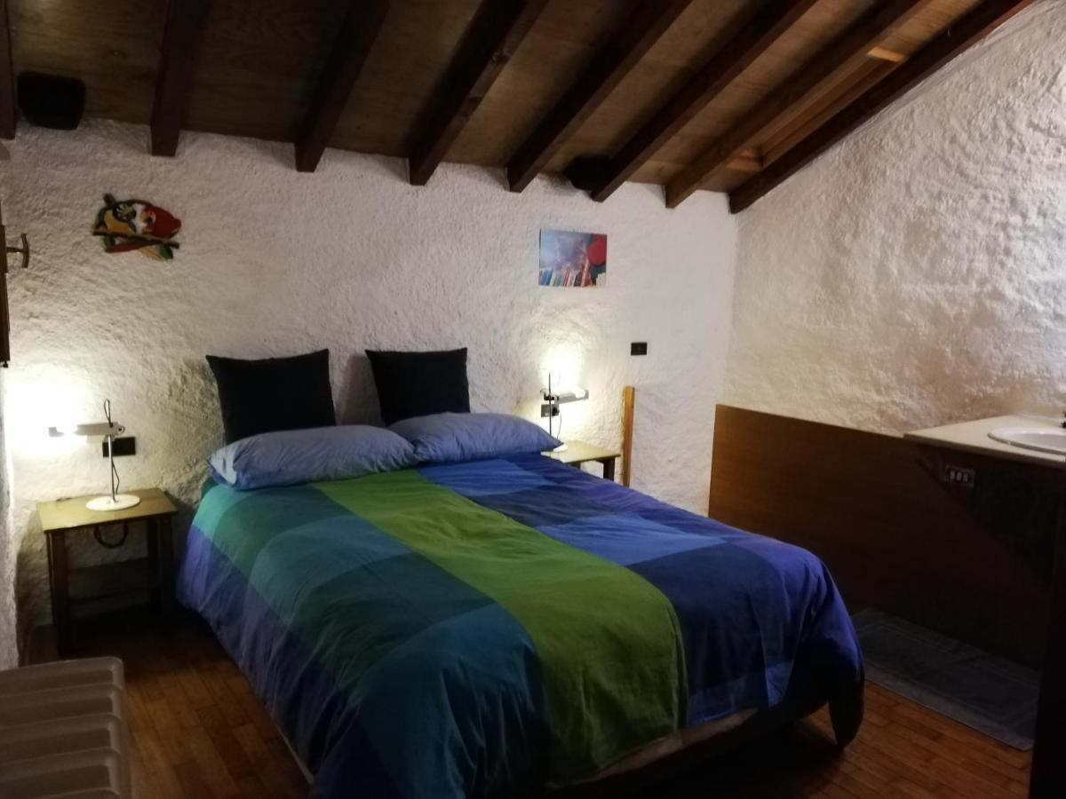 Romantica Casetta Nel Verde Con Vista Sul Lago Belgirate Bagian luar foto